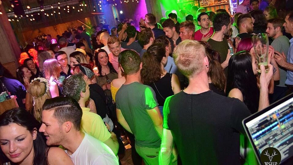 'Hoch die Hände, Wochenende' - so 'Wuid' wurde gefeiert in Straubing. 'Hoch die Hände, Wochenende' - so 'Wuid' wurde gefeiert in Straubing.