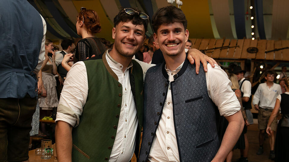 Die Partybilder vom Freitag, 15. August, aus dem Festzelt Reisinger. Die Partybilder vom Freitag, 15. August, aus dem Festzelt Reisinger.
