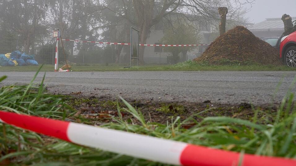 Nach dem t&ouml;dlichen Unfall in einer Lederfabrik in Runkel laufen Ermittlungen wegen des Vorwurfs der fahrl&auml;ssigen T&ouml;tung gegen Unbekannt. (Archivbild)