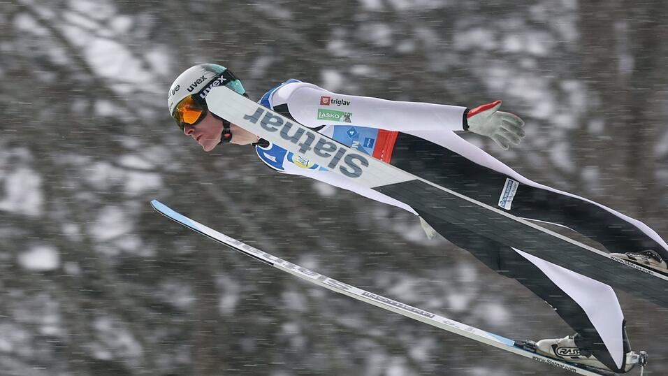 Domen Prevc sorgte bei der Flug-WM f&uuml;r eine kuriose Szene.