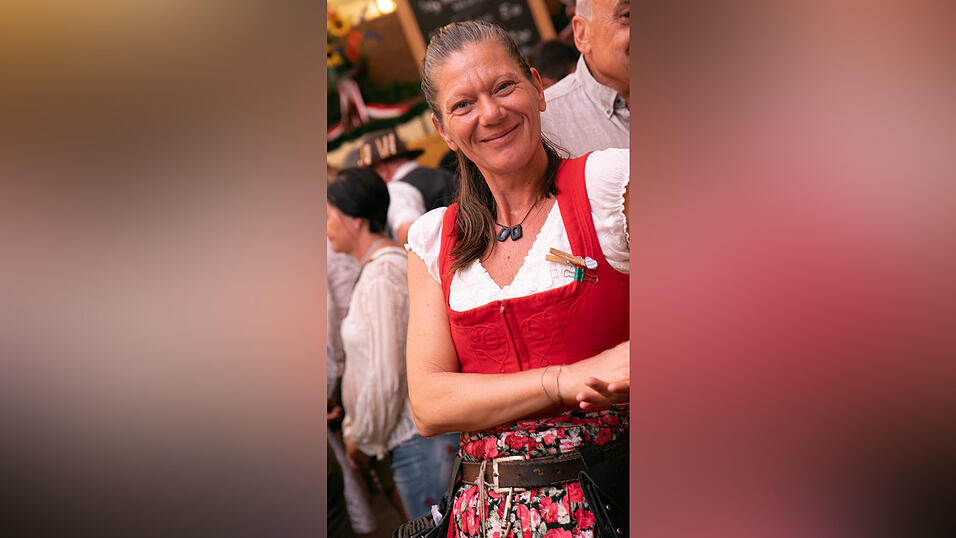 Die Partybilder vom Montag, 18. August, aus dem Festzelt Greindl. Die Partybilder vom Montag, 18. August, aus dem Festzelt Greindl.