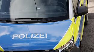 Die Frau musste mit einer Kopfverletzung ins Krankenhaus eingeliefert werden.