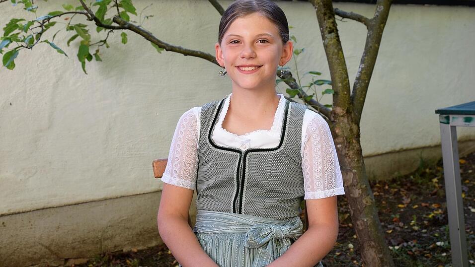 Das Wartenberger Volksfestkindl Johanna Limmer. Das Wartenberger Volksfestkindl Johanna Limmer.