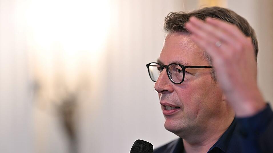 Bayerns Kunstminister Markus Blume (CSU) lobt die Bayreuther Festspiele. (Archivbild) Bayerns Kunstminister Markus Blume (CSU) lobt die Bayreuther Festspiele. (Archivbild)