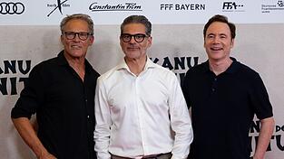 Christian Tramitz (l-r), Rick Kavanian und Michael «Bully» Herbig feiern zurzeit mit «Das Kanu des Manitu» einen riesigen Erfolg. (Archivbild) Christian Tramitz (l-r), Rick Kavanian und Michael «Bully» Herbig feiern zurzeit mit «Das Kanu des Manitu» einen riesigen Erfolg. (Archivbild)