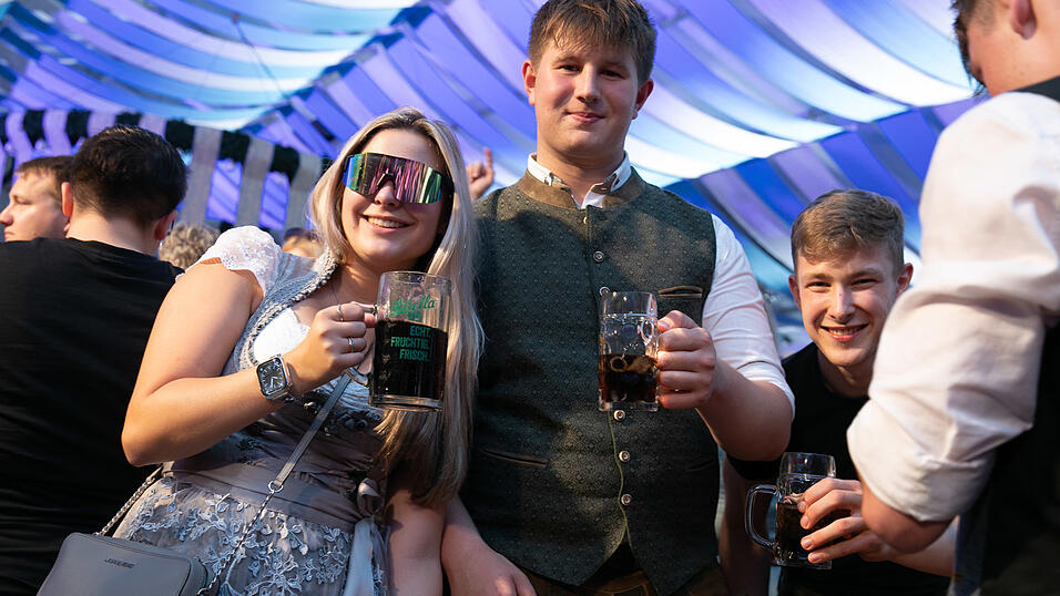 Die Partybilder vom Sonntag, 17. August, aus dem Festzelt Wenisch. Die Partybilder vom Sonntag, 17. August, aus dem Festzelt Wenisch.