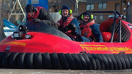 Ob Gras, Wasser oder Schnee: 20 Zentimeter &uuml;ber der Oberfl&auml;che schwebt ein Hovercraft auf einem Luftkissen &uuml;ber fast jeden Untergrund.
