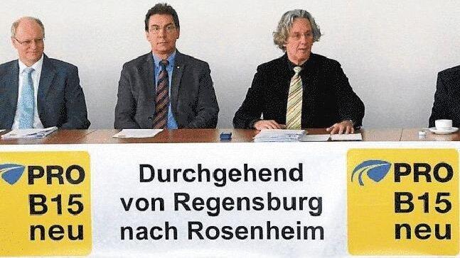 Einige der Befürworter. (Foto: gs) Einige der Befürworter. (Foto: gs)