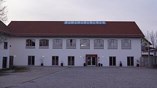 Im Gemeinderat im Bürgerstadl wurde kürzlich über laufende Projekte informiert. Im Gemeinderat im Bürgerstadl wurde kürzlich über laufende Projekte informiert.