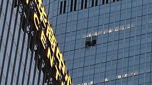 Das Loch an der Fassade des China Zun befand sich in den oberen Etagen.