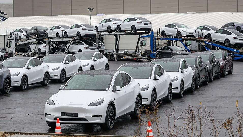 Das neue Model Y wird auch am europaweit einzigen Werk in Grünheide bei Berlin gebaut. (Archivbild) Das neue Model Y wird auch am europaweit einzigen Werk in Grünheide bei Berlin gebaut. (Archivbild)