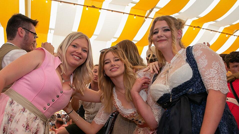 Die Partybilder vom Sonntag, 14. August 2022, aus dem Festzelt Nothaft.