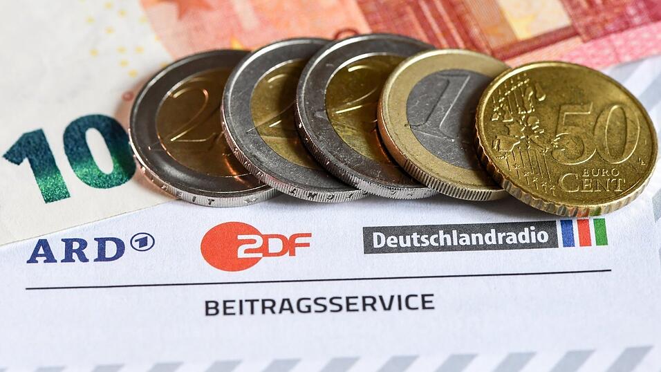 Stefan Müller fordert eine befristete Befreiung von der Rundfunkgebühr. (Symbolbild) Stefan Müller fordert eine befristete Befreiung von der Rundfunkgebühr. (Symbolbild)