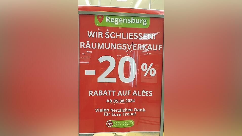 Nach nicht einmal einem Jahr schließt die Supermarktkette Go Asia ihren Standort am Regensburger Neupfarrplatz. Nach nicht einmal einem Jahr schließt die Supermarktkette Go Asia ihren Standort am Regensburger Neupfarrplatz.