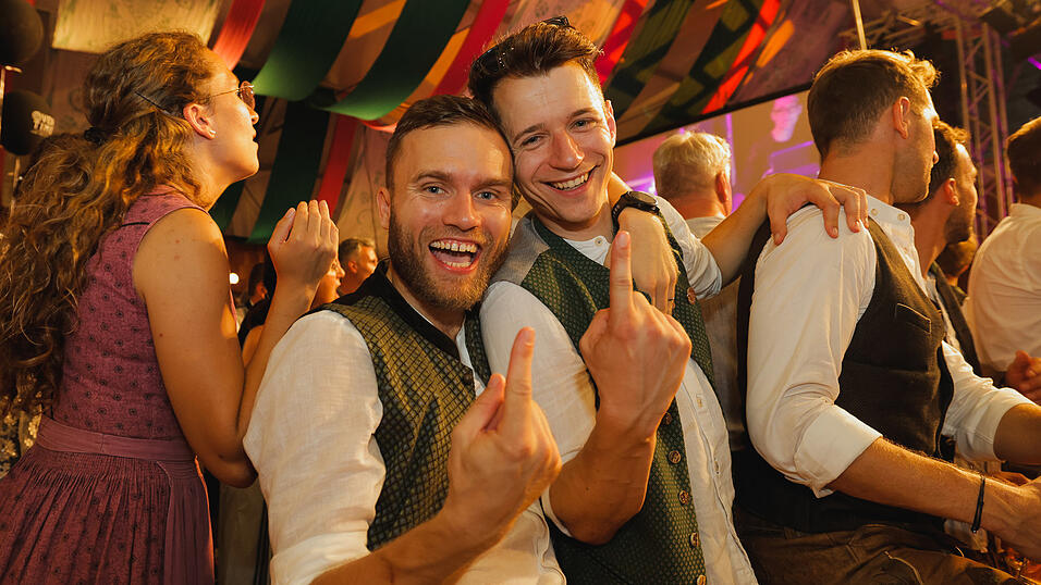 Die Partybilder vom Dienstag, 13. August 2024, aus dem Festzelt Weckmann. Die Partybilder vom Dienstag, 13. August 2024, aus dem Festzelt Weckmann.