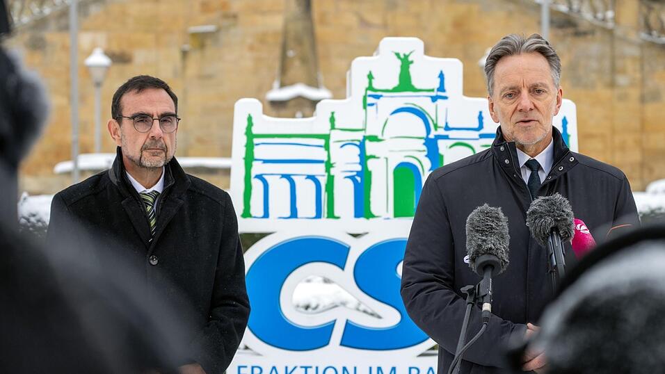 BKA-Pr&auml;sident Holger M&uuml;nch (r.) unterst&uuml;tzt die Forderung von CSU-Fraktionschef Klaus Holetschek zur Speicherung von IP-Adressen.