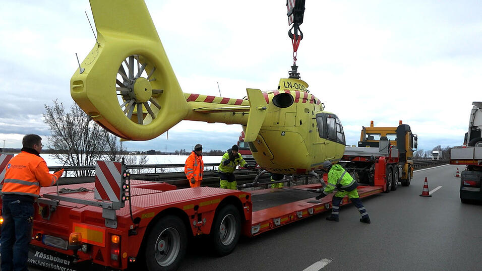 Auf der A3 ist es am Montagmorgen zwischen Kirchroth und Tiefenthal zu einem Unfall gekommen.