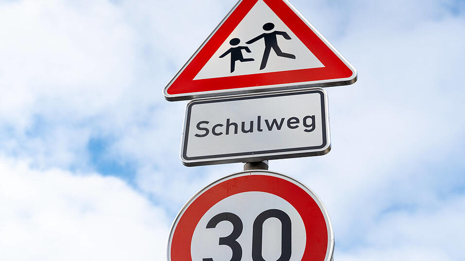 Das w&uuml;nschen sich viele Anwohner: Tempo 30 auf der Eichfeldstra&szlig;e. (Symbolbild)