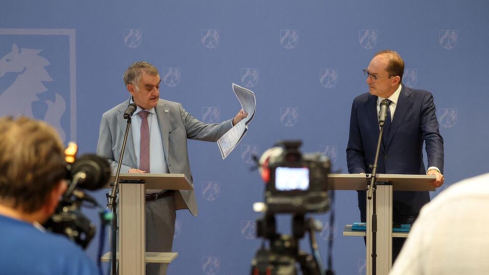 Laut NRW-Innenminister Herbert Reul gibt es Entwicklungen bei der Suche nach dem Sabotage-Verdächtigen. Laut NRW-Innenminister Herbert Reul gibt es Entwicklungen bei der Suche nach dem Sabotage-Verdächtigen.
