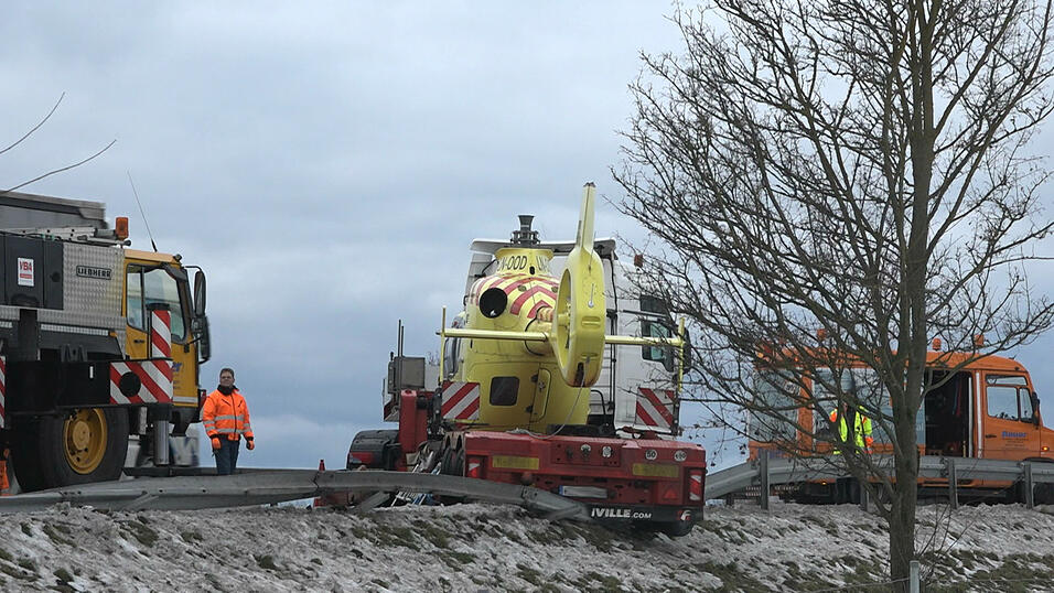 Auf der A3 ist es am Montagmorgen zwischen Kirchroth und Tiefenthal zu einem Unfall gekommen.