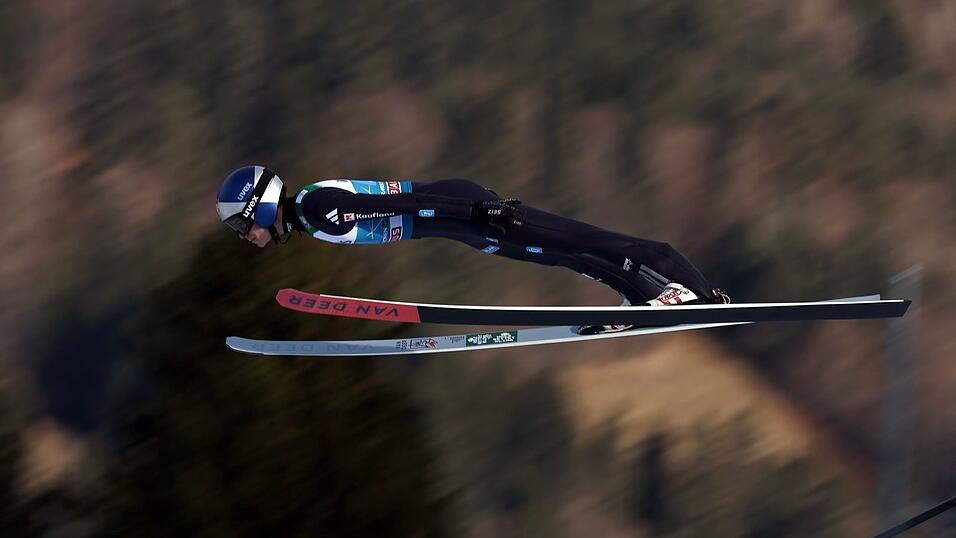 Andreas Wellinger schafft es erneut nicht in den zweiten Durchgang.