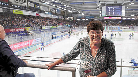 Helga Engl beim Heimspiel-Auftakt im Tigers-Stadion am 14. September. Helga Engl beim Heimspiel-Auftakt im Tigers-Stadion am 14. September.