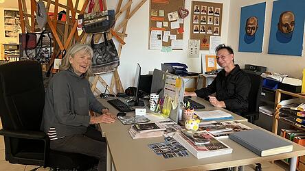 Ein tolles Team: Evi Mittenzwei und Ludwig Rimböck bereitet es große Freude, für jeden das richtige Kultur-Angebot zu finden. Ein tolles Team: Evi Mittenzwei und Ludwig Rimböck bereitet es große Freude, für jeden das richtige Kultur-Angebot zu finden.