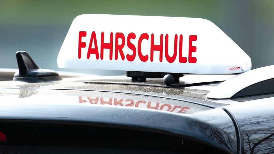Fahrstunden sind deutlich teurer geworden. (Archivbild) Fahrstunden sind deutlich teurer geworden. (Archivbild)
