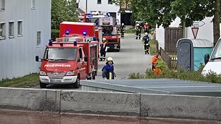 Ein Gro&szlig;aufgebot von Feuerwehren war vor Ort.