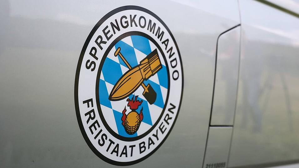 Nach einem Granatenfund gibt es in Teilen Starnbergs Beeinträchtigungen im Verkehr, Menschen müssen ihre Wohnungen verlassen. (Symbolbild) Nach einem Granatenfund gibt es in Teilen Starnbergs Beeinträchtigungen im Verkehr, Menschen müssen ihre Wohnungen verlassen. (Symbolbild)