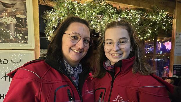 Vorweihnachtliche Stimmung bei der Waldweihnacht Forsthart