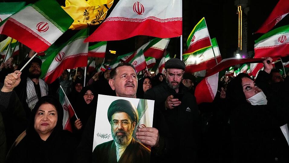 Wer trifft in Teheran die Entscheidungen - Modschtaba Chamenei oder ein anderer Anf&uuml;hrer?