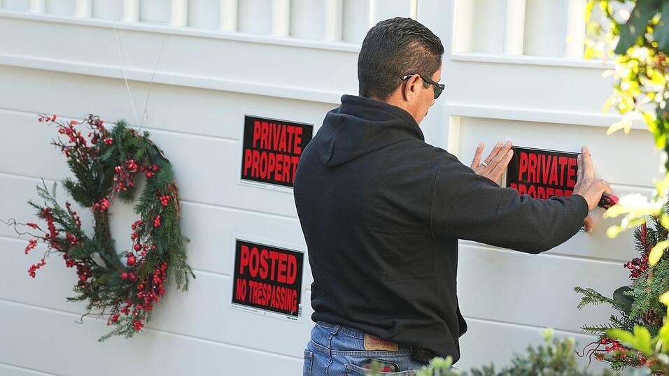 Das Paar lebte im Promi-Stadtteil Brentwood. Das Paar lebte im Promi-Stadtteil Brentwood.