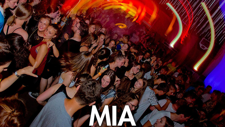 Beste Stimmung auf der Oberstufenparty im Mia Nightclub in Cham. Beste Stimmung auf der Oberstufenparty im Mia Nightclub in Cham.