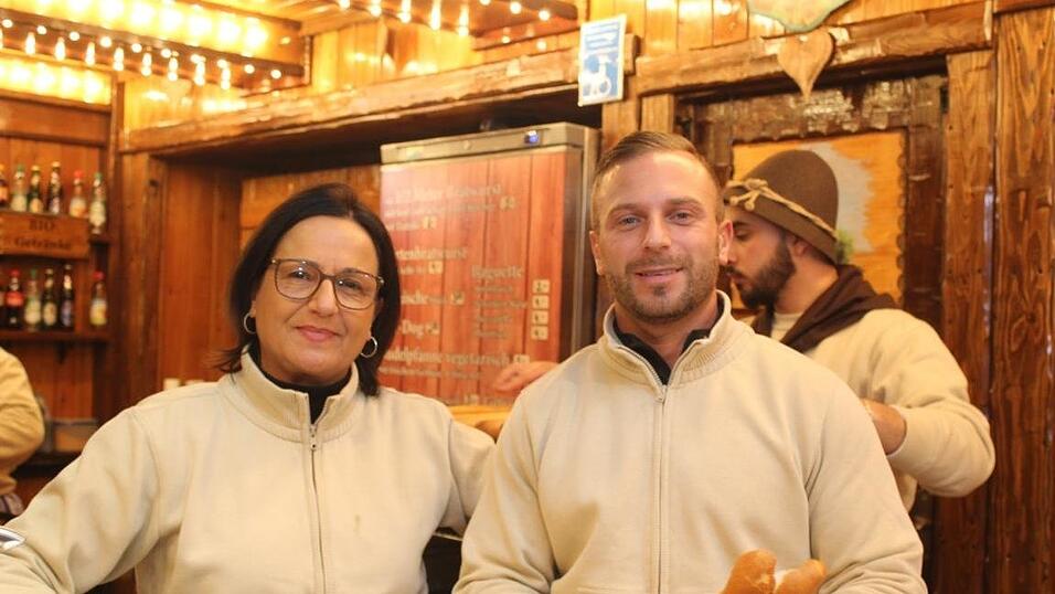 Es weihnachtet in Landshut. Am Donnerstag ist der Christkindlmarkt feierlich er&ouml;ffnet worden.