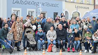 Die Stationen zum Ehrenamtstag entpuppten sich als Anlaufstelle für viele Familien mit Kindern. Die Stationen zum Ehrenamtstag entpuppten sich als Anlaufstelle für viele Familien mit Kindern.