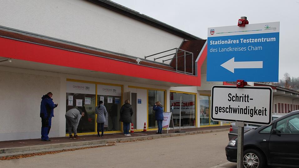 &Uuml;berall im Landkreis Cham ploppen Testzentren auf, so wie hier in Cham-Siechen.