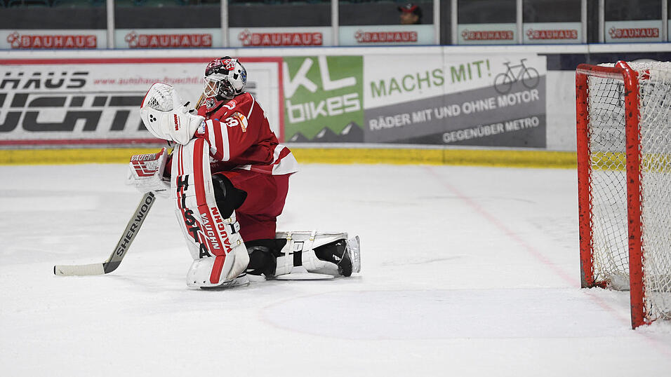 Der Deggendorfer SC hat das ostbayerische Derby bei den Eisbären Regensburg gewonnen. Der Deggendorfer SC hat das ostbayerische Derby bei den Eisbären Regensburg gewonnen.