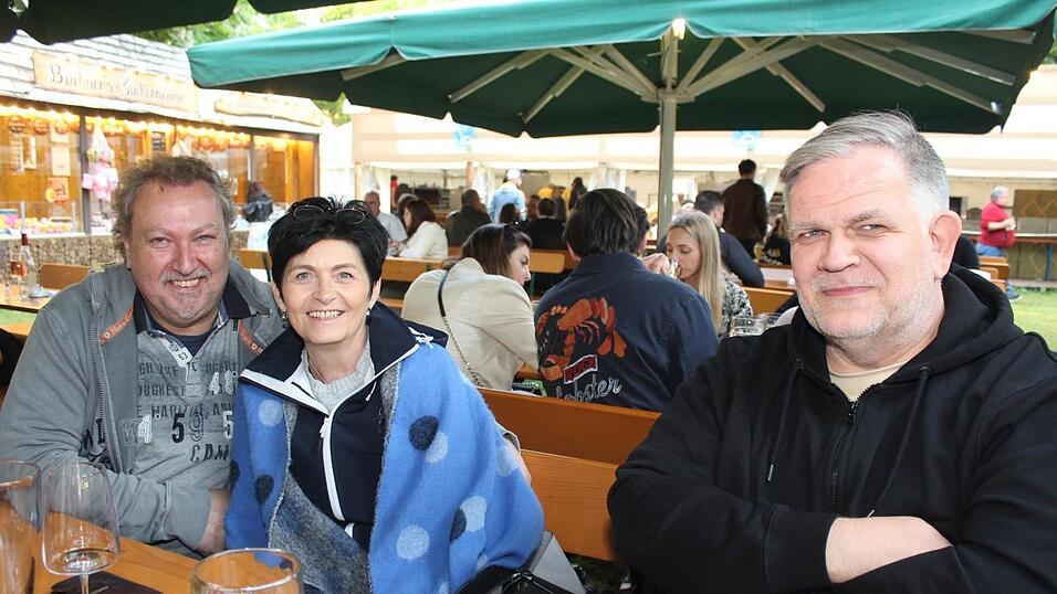 Die Landshuter genießen die neuen Freiheiten und das gute Wetter. Die Landshuter genießen die neuen Freiheiten und das gute Wetter.