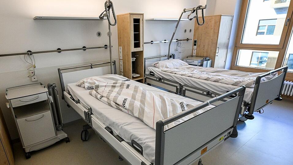 Klinikbehandlungen sind der gr&ouml;&szlig;te Ausgabenblock. (Archivbild)