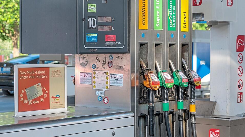 Trotz des Tankrabatts steigen die Dieselpreise weiter an. Benzin ist nur minimal g&uuml;nstiger geworden.&nbsp;