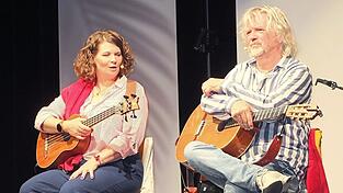 In die schöne neue Urlaubswelt entführte das Duo Eva Petzenhauser und Stefan Wählt die Pilstinger.