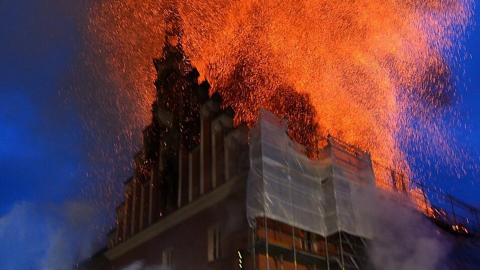 Heute vor acht Jahren, am 25. November, brannte das Straubinger Rathaus ab.