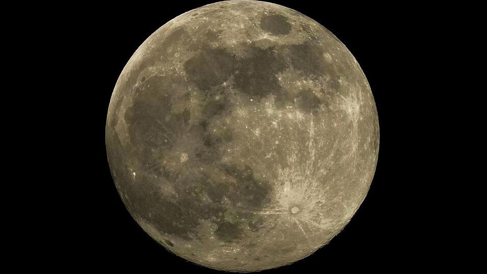 Das Phänomen Supermond begeistert immer wieder zahlreiche Menschen. (Archivbild) Das Phänomen Supermond begeistert immer wieder zahlreiche Menschen. (Archivbild)