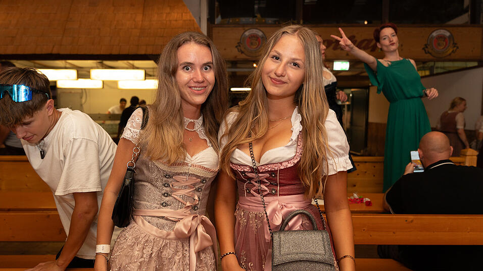 Die Partybilder vom Sonntag, 20. August 2023, aus dem Festzelt Nothaft. Die Partybilder vom Sonntag, 20. August 2023, aus dem Festzelt Nothaft.