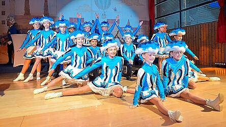 Kleine ganz gro&szlig;: der Auftritt der Kindergarde.