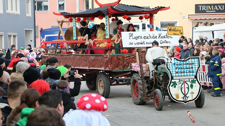 Beim Bogener Faschingsumzug war einiges geboten.