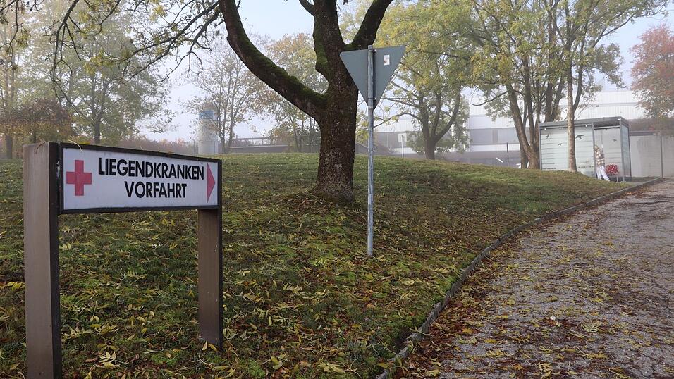 Die fehlende Notaufnahme im Landauer Krankenhaus hat Auswirkungen auf den Rettungsdienst. Die fehlende Notaufnahme im Landauer Krankenhaus hat Auswirkungen auf den Rettungsdienst.