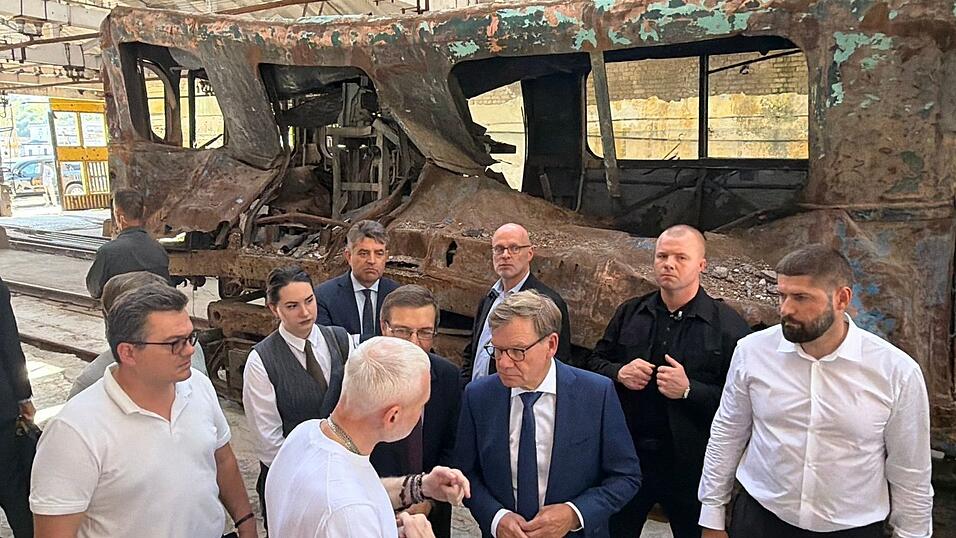 In diesem U-Bahn-Depot wurden bei einem Angriff 50 Waggons zerst&ouml;rt.