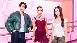 Die ARD-Serie «Between The Beats» startet am Donnerstag (25.6.): Hier die Mitwirkenden Alexander Schmidt (spielt Daniel), Gio Yoo (spielt Sara) und Lisa Junick (spielt Isa). Die ARD-Serie «Between The Beats» startet am Donnerstag (25.6.): Hier die Mitwirkenden Alexander Schmidt (spielt Daniel), Gio Yoo (spielt Sara) und Lisa Junick (spielt Isa).